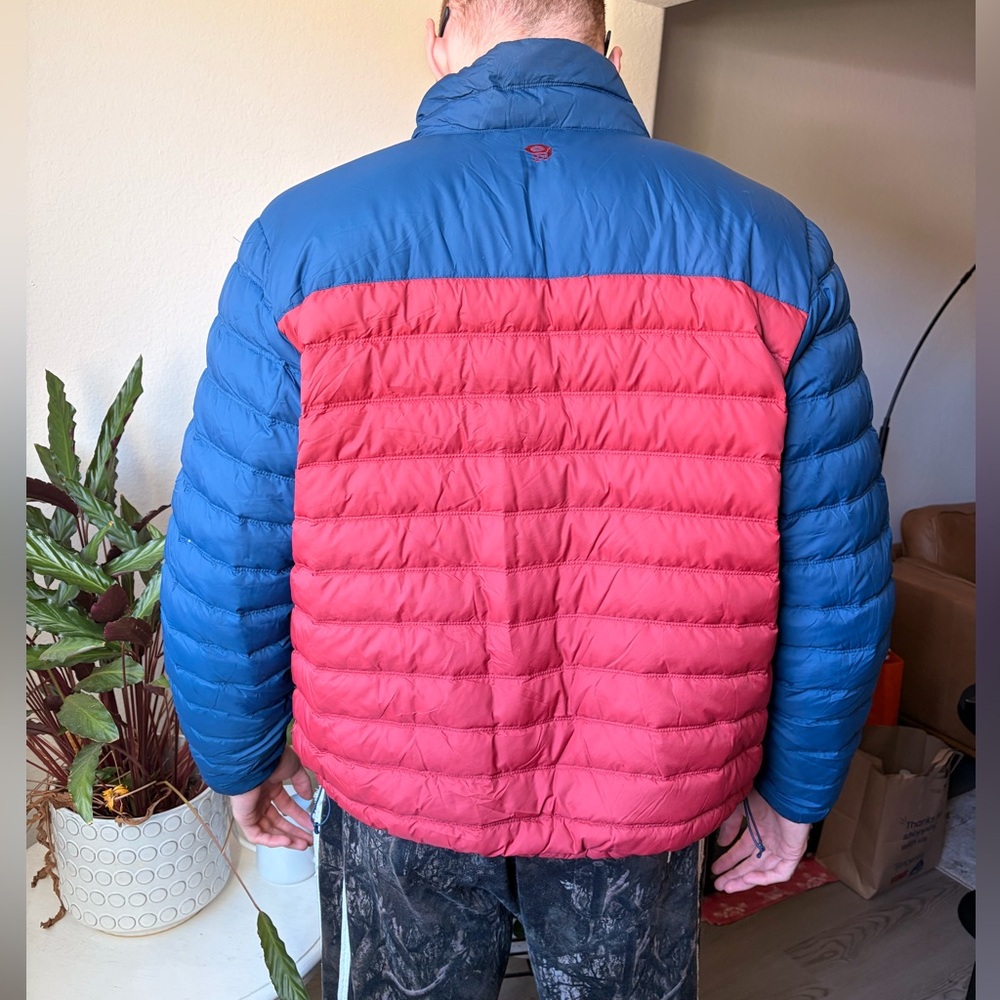 Mountain Hardwear Men's Two-Tone Blue and Red Puffer Jacket - Picture 3 of 4